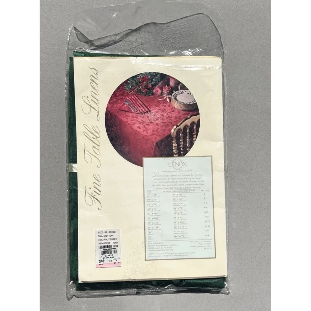 Lenox Holiday Tablecloth Holly Jacquard Green 52x70 and 12‎ Napkins Christmas